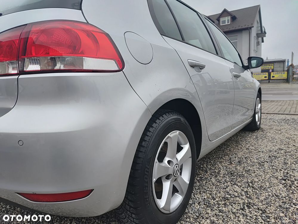 Volkswagen Golf 2.0 TDI DPF Comfortline - 11