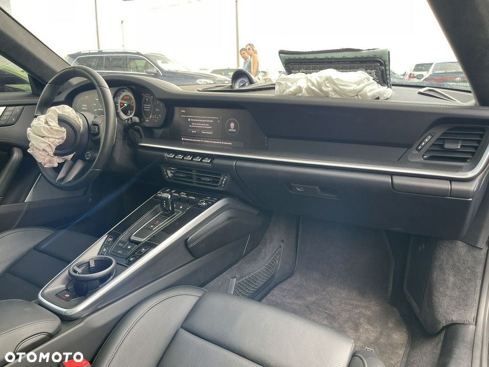 Porsche 911 911Turbo S - 19