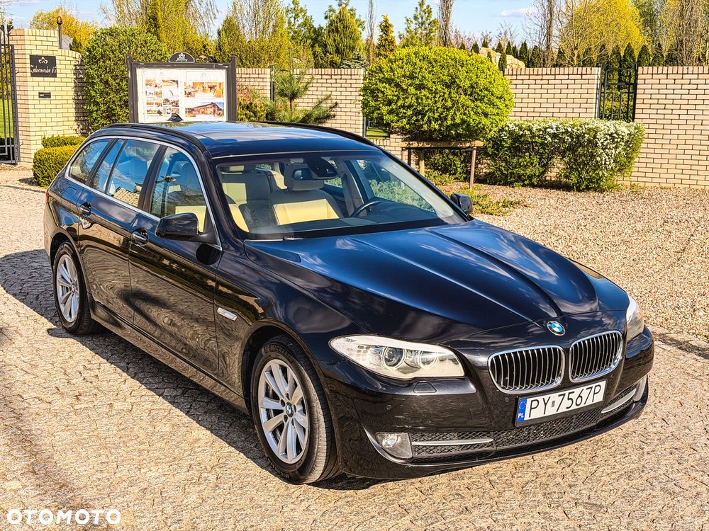 BMW Seria 5 525d Sport-Aut - 33