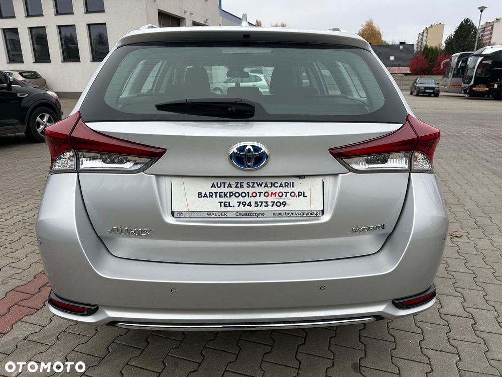 Toyota Auris Hybrid 135 Comfort - 12
