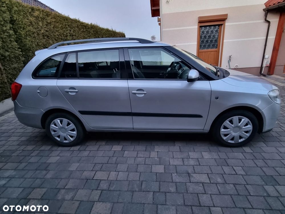 Skoda Fabia 1.4 16V Ambiente - 11