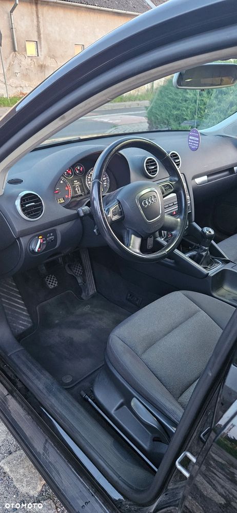 Audi A3 Sportback - 12