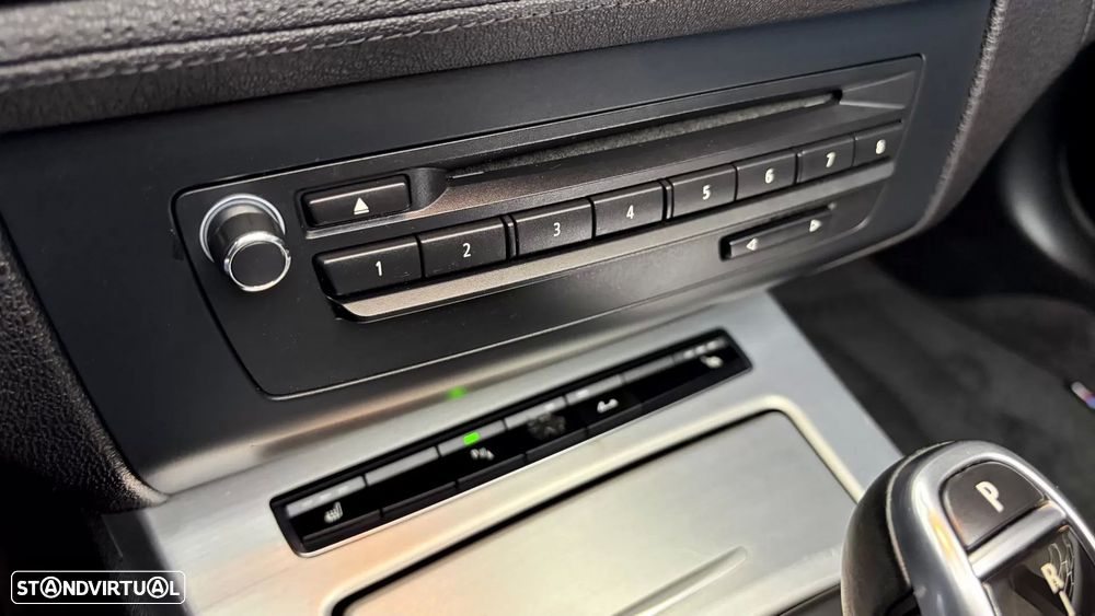 BMW Z4 35 is Auto - 45