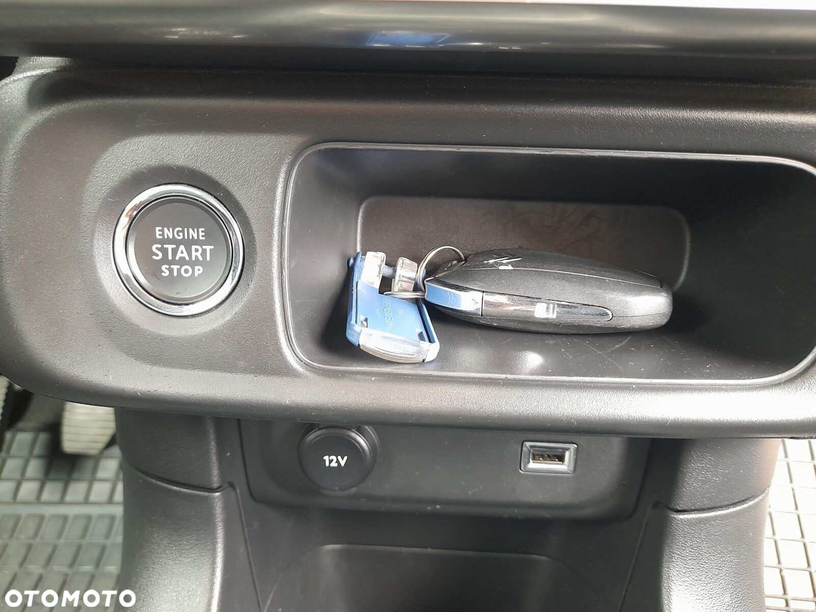 Citroën C3 1.2 PureTech Shine - 28