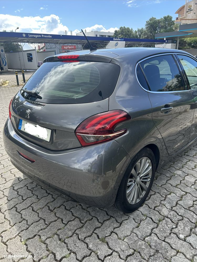 Peugeot 208 PureTech 110 Stop & Start Allure - 5