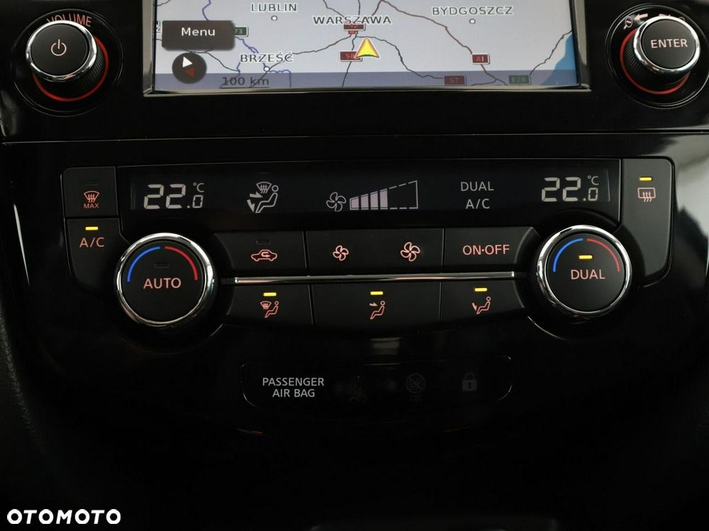 Nissan Qashqai 1.6 DIG-T N-Connecta - 27