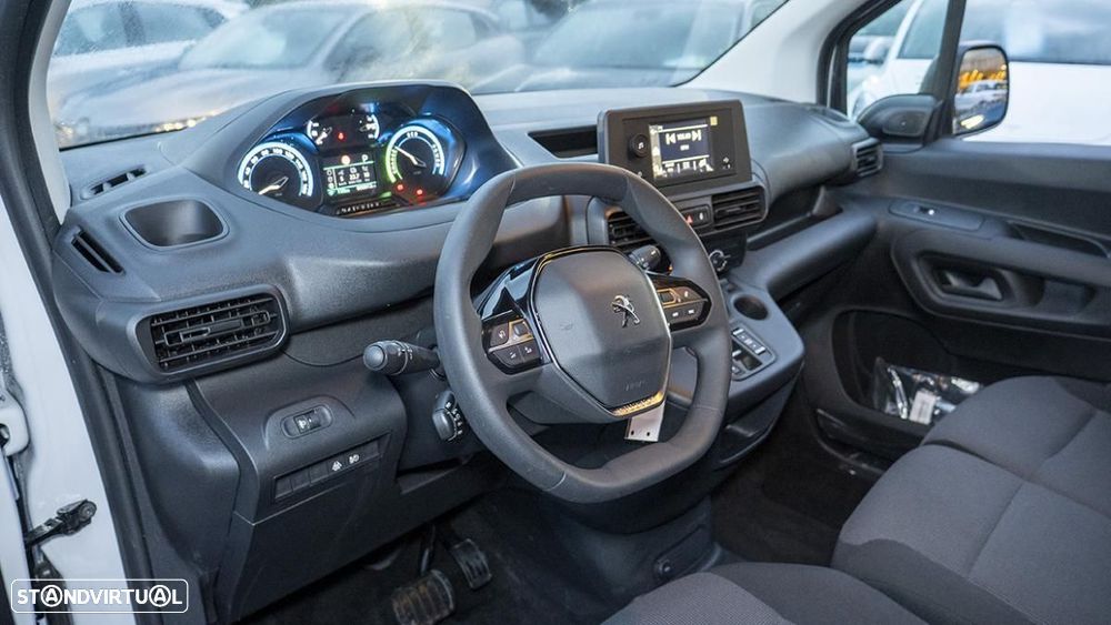 Peugeot Partner Premium - 17