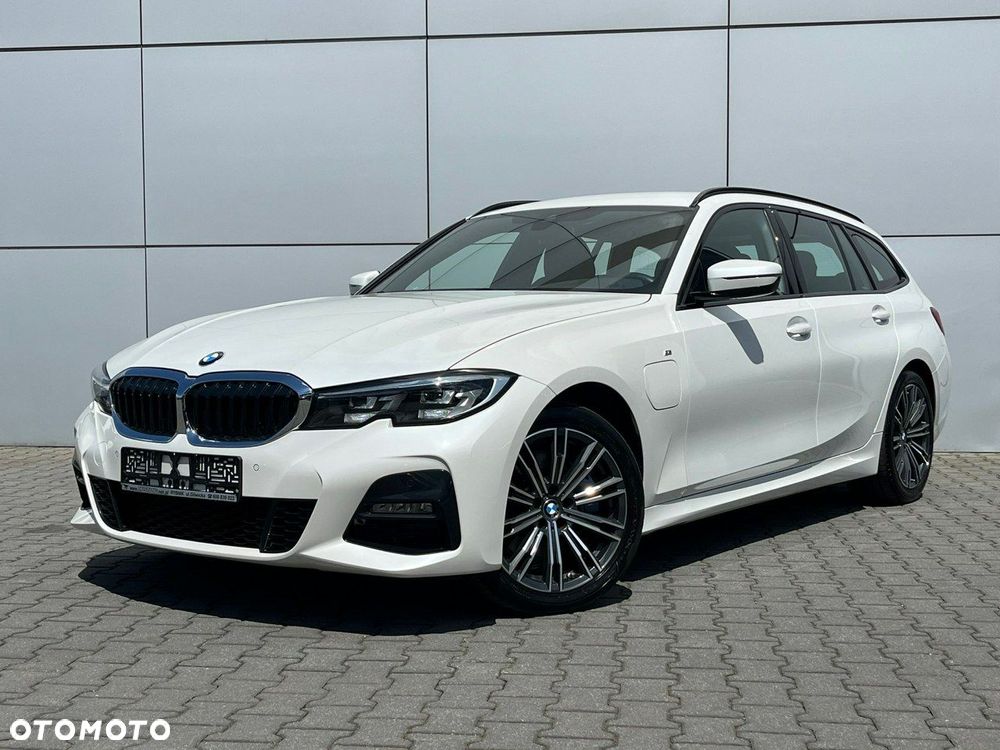 BMW Seria 3 330e xDrive M Sport - 2