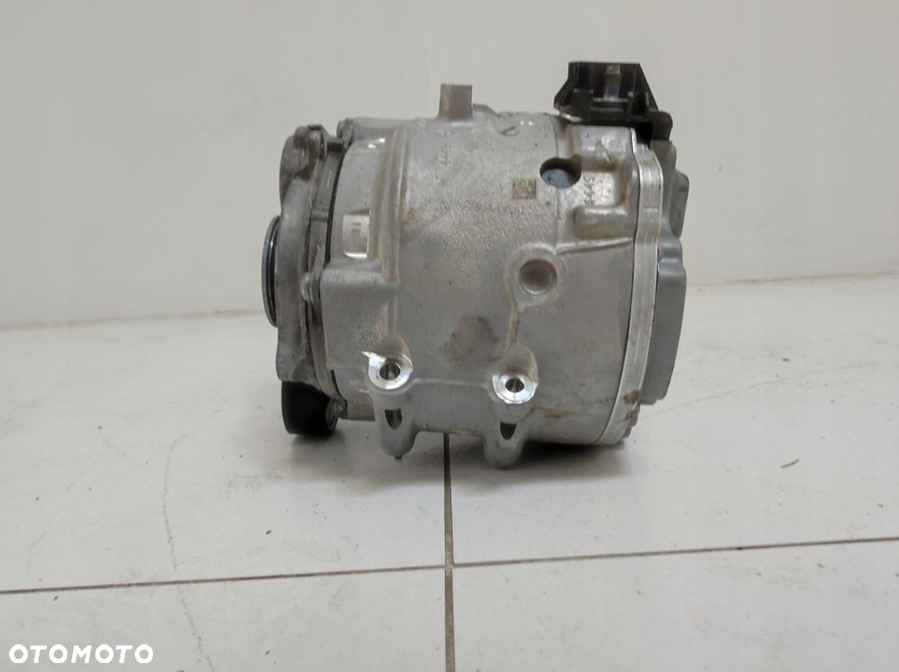 alternator napinacz paska komplet audi a6 rs6 c8 4.0 tfsi - 3