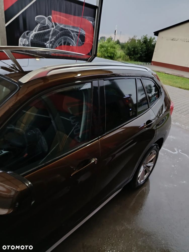 BMW X1 xDrive18d - 11