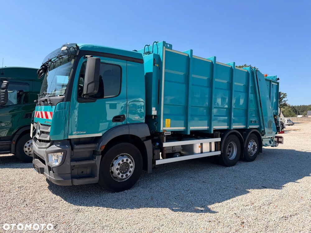 Mercedes-Benz Antos 2533 Śmieciarka Zoller Medium XL21,5 - 4