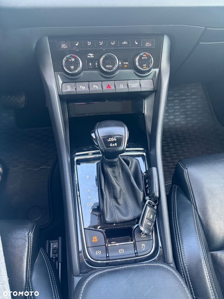 Skoda Karoq 2.0 TDI SCR 4x4 Style DSG - 18