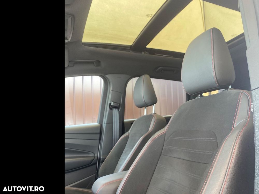 Ford Kuga 2.0 TDCi 4WD Powershift ST-Line - 16