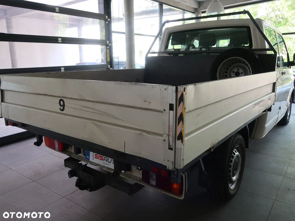 Volkswagen TRANSPORTER T5 2.5 TDI - 10