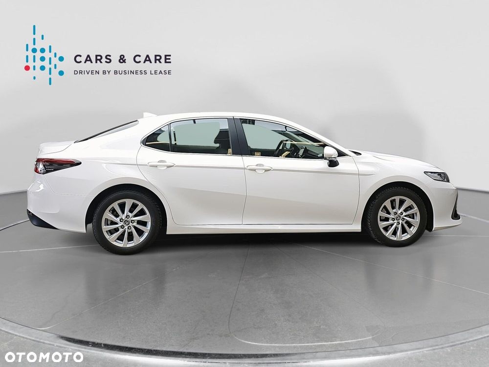 Toyota Camry 2.5 Hybrid Comfort CVT - 21