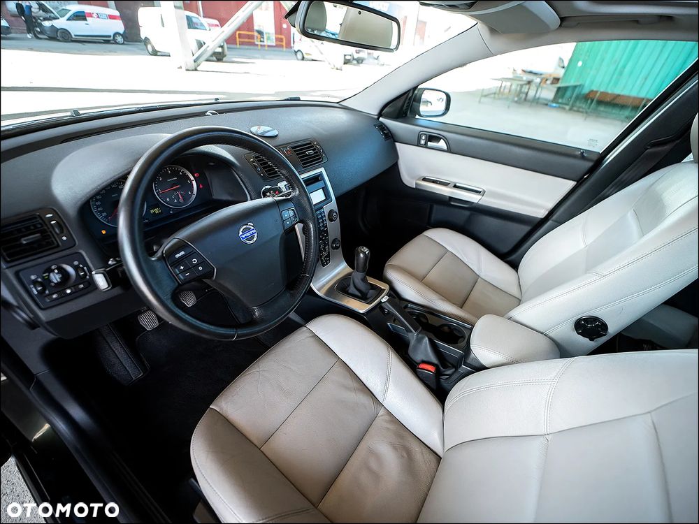 Volvo V50 - 12
