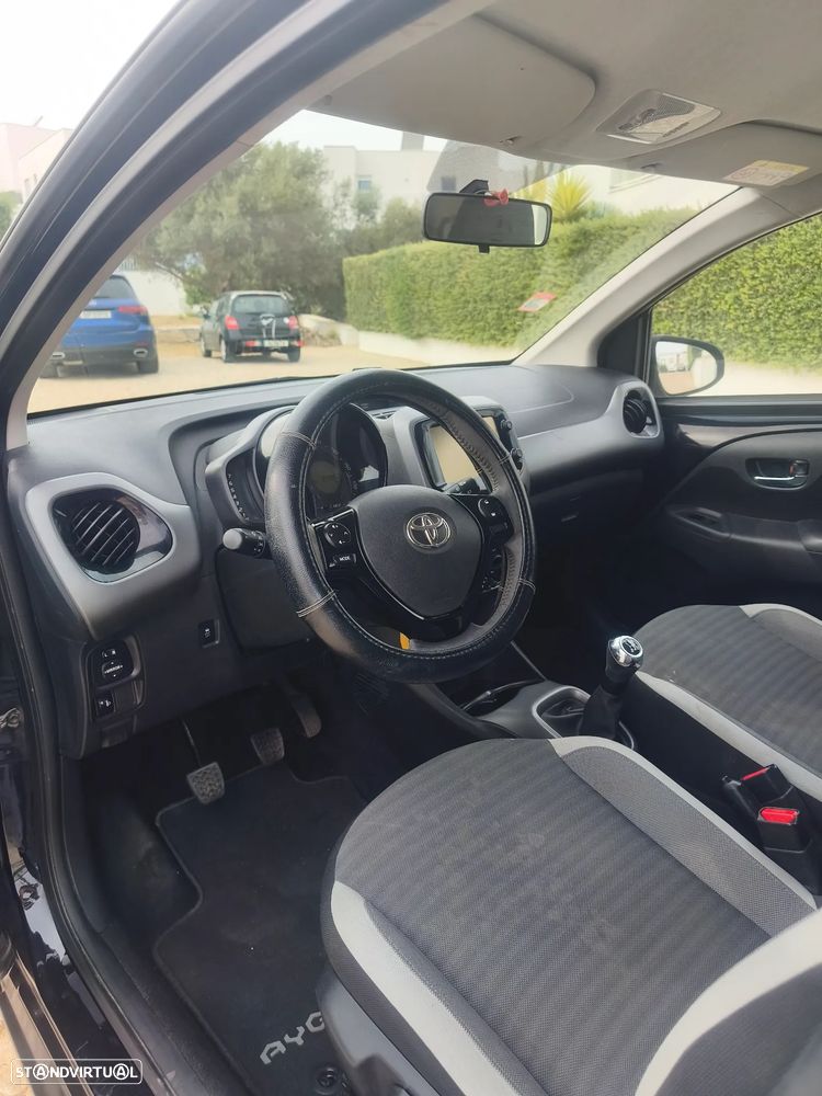 Toyota Aygo 1.0 X-Play - 8
