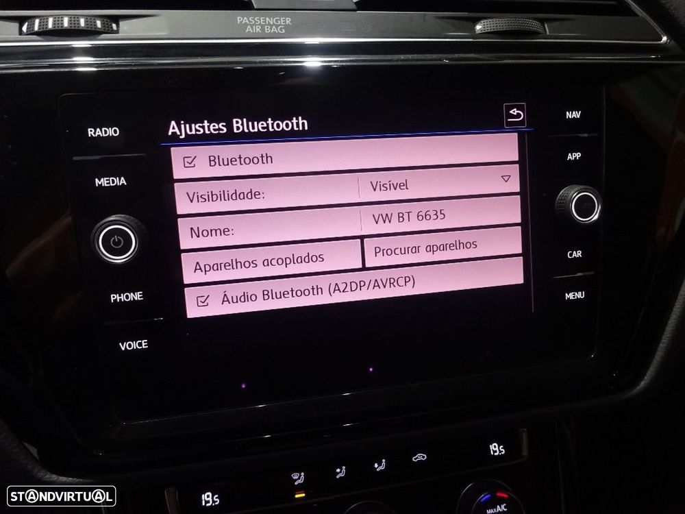 VW Touran 2.0 TDI Highline DSG - 23