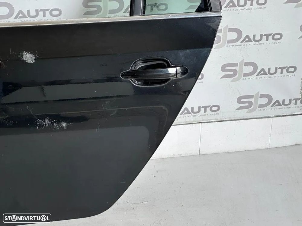 Porta Frente / Trás - BMW Série 5 (E60 / E61) - 17