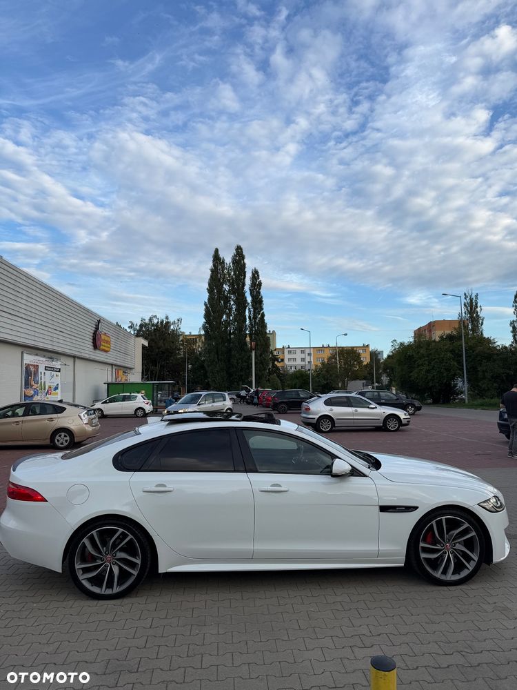 Jaguar XF 3.0 V6 AWD Pure - 6