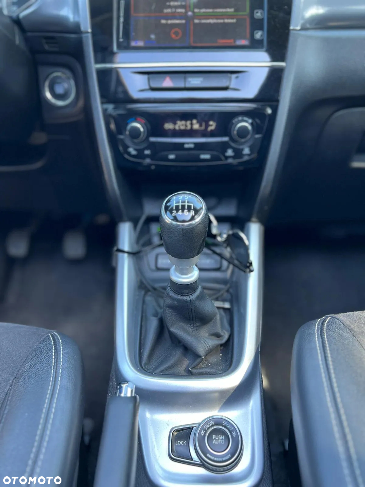 Suzuki Vitara 1.6 DDiS (4x4) Allgrip Comfort+ - 29
