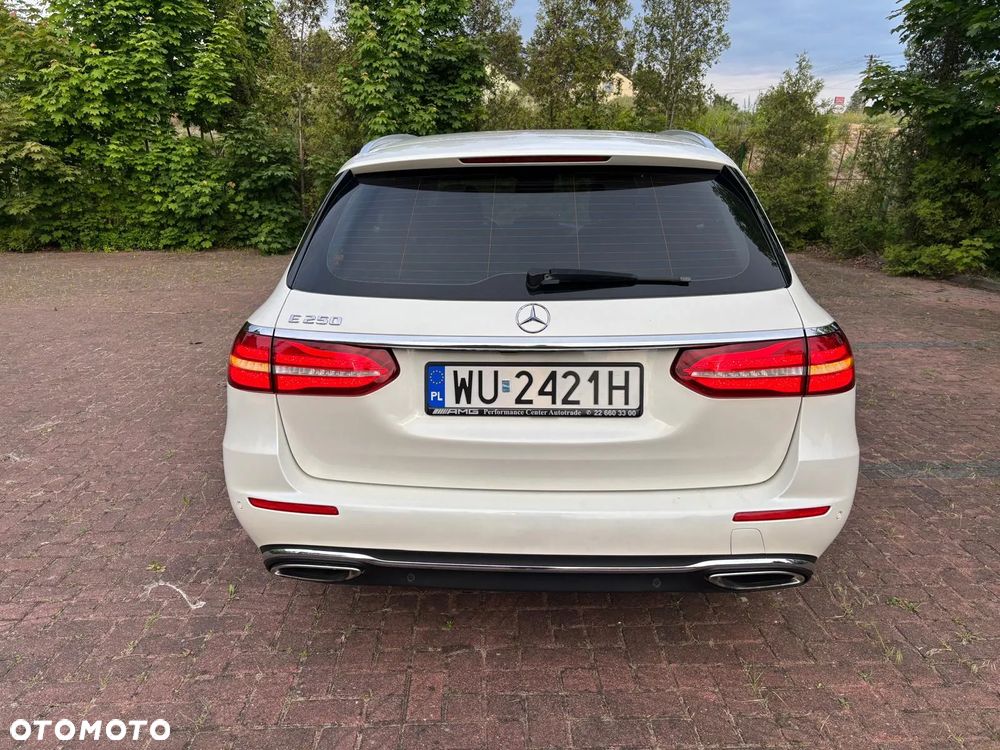 Mercedes-Benz Klasa E - 36