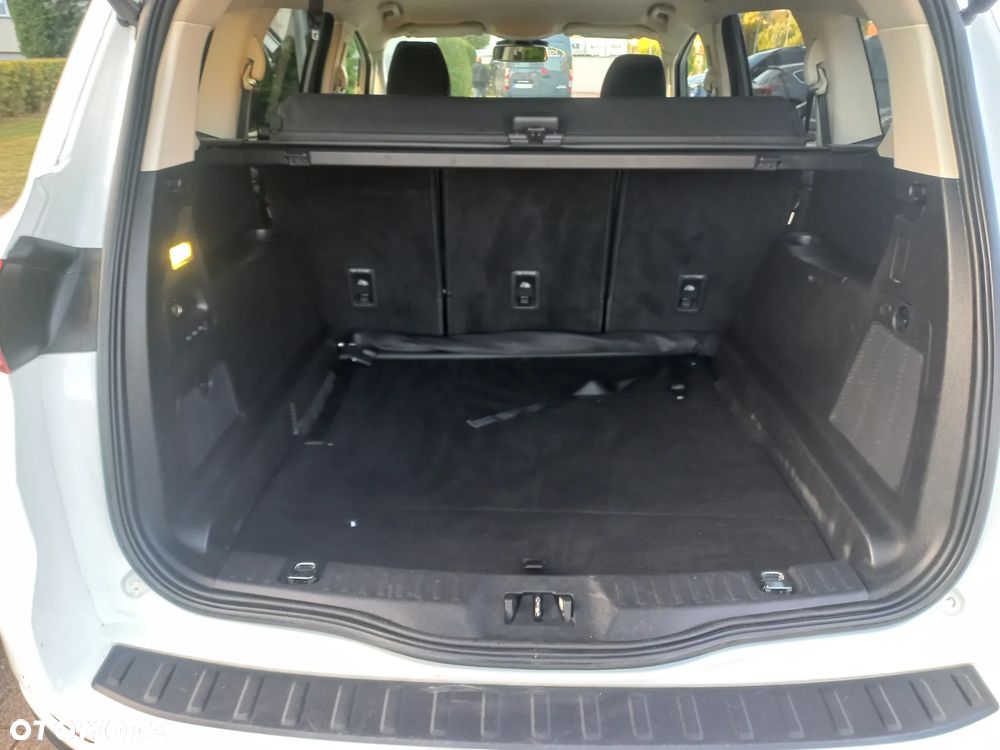 Ford S-Max - 27