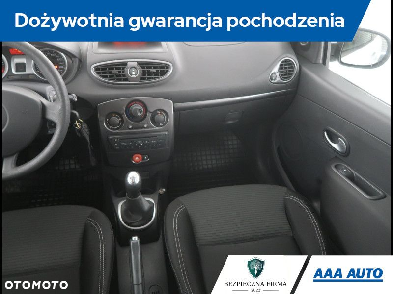 Renault Clio - 9