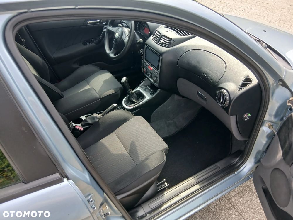 Alfa Romeo 147 1.6 Twin Spark ECO Sportiva - 8