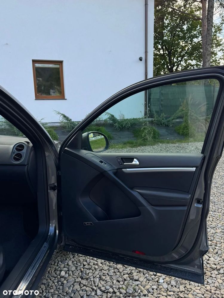 Volkswagen Tiguan - 22