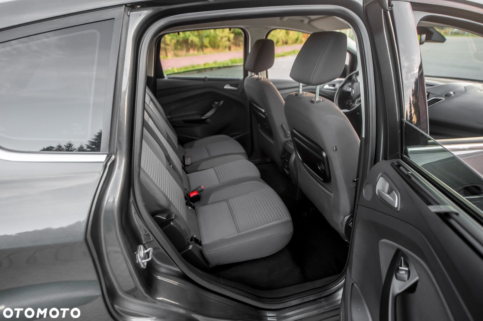 Ford C-MAX 1.5 EcoBoost Start-Stop-System Titanium - 35