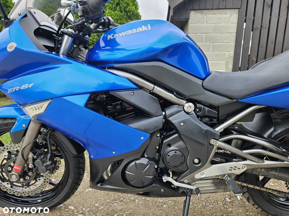 Kawasaki ER - 9