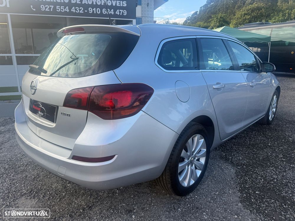 Opel Astra Sports Tourer 1.7 CDTi Cosmo - 4