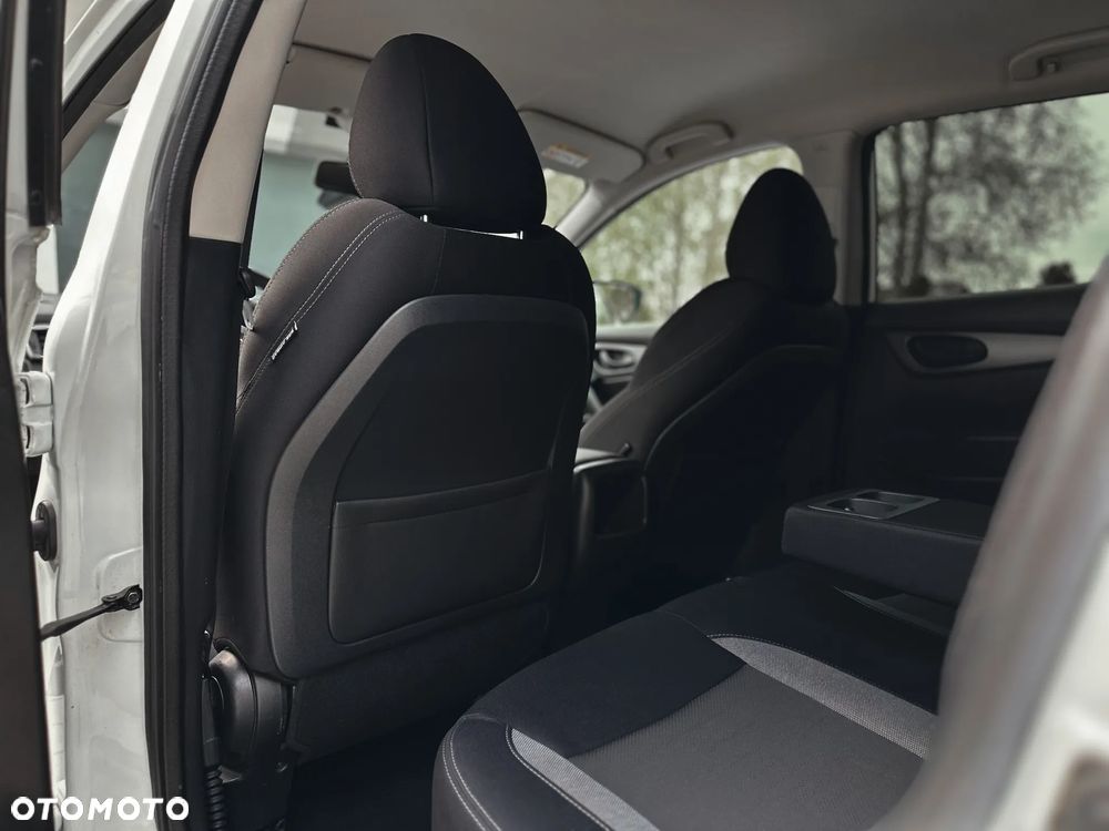 Nissan Qashqai 1.5 dCi Visia - 31