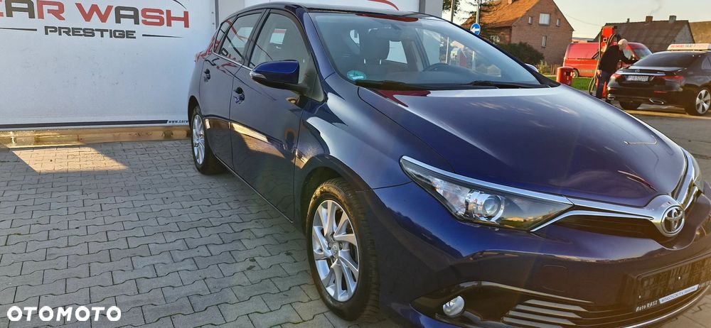Toyota Auris 1.2 Turbo Design Edition - 3
