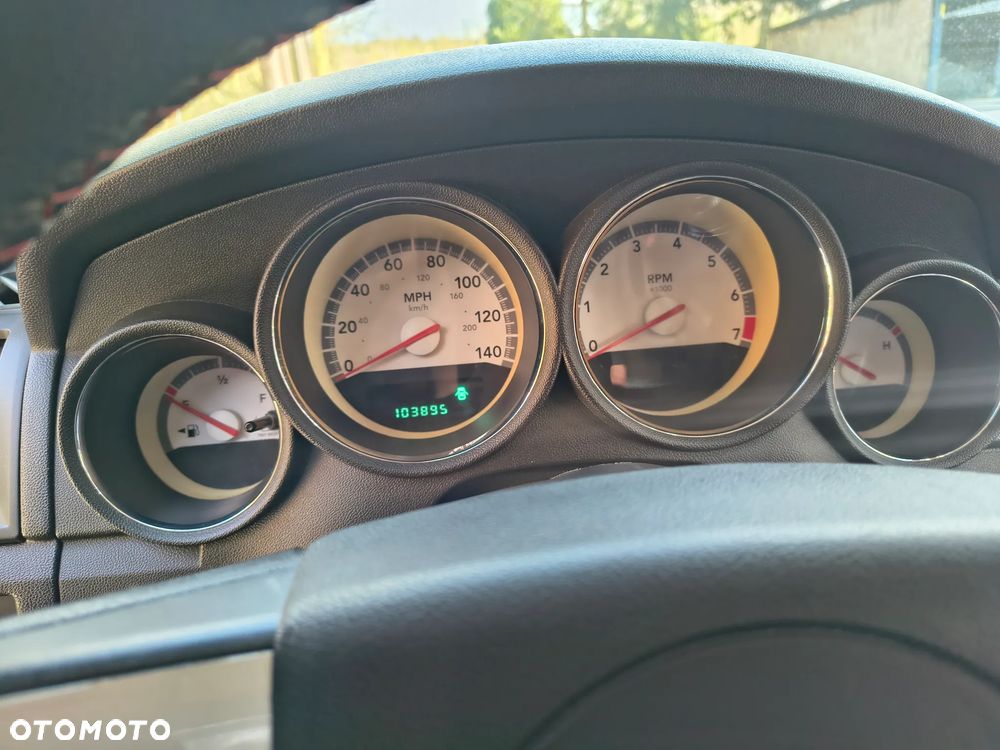 Dodge Charger 3.5 V6 SXT - 10