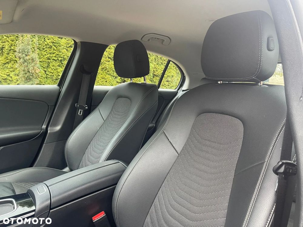 Mercedes-Benz Klasa A 180 d Progressive 8G-DCT - 15