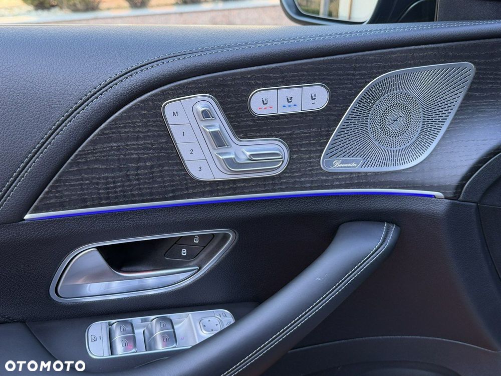 Mercedes-Benz GLS - 18