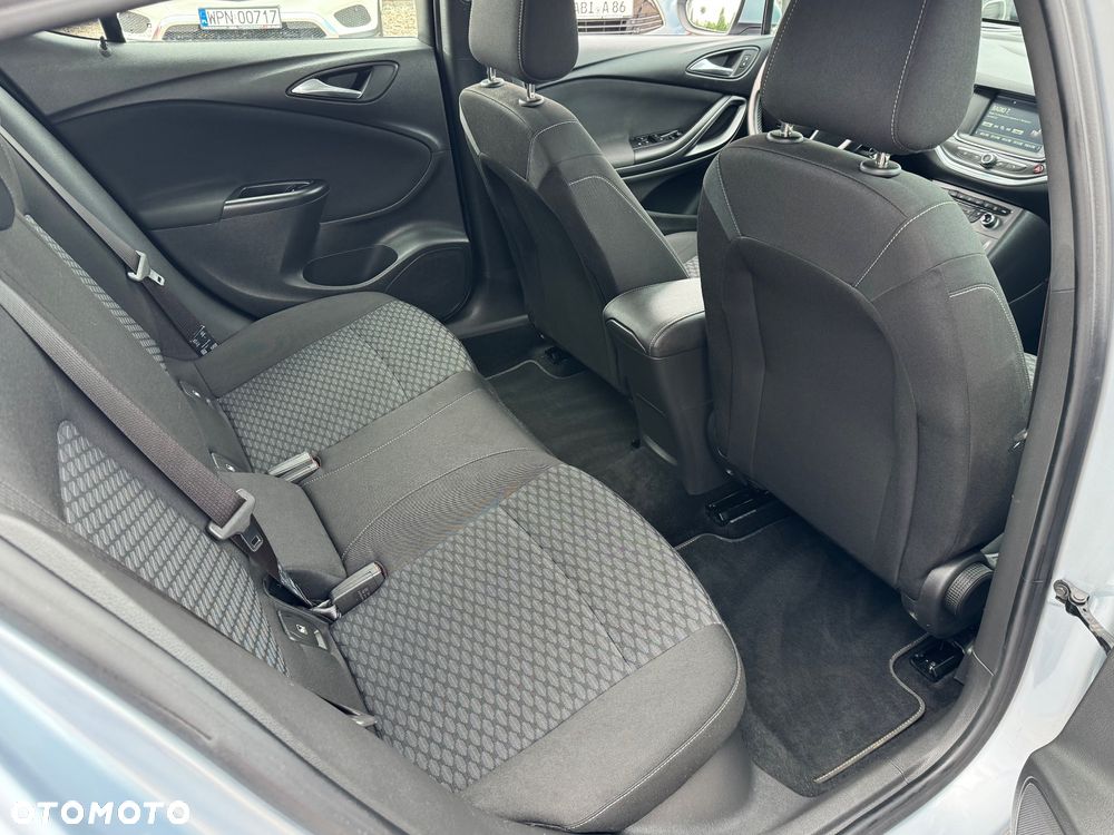 Opel Astra - 28