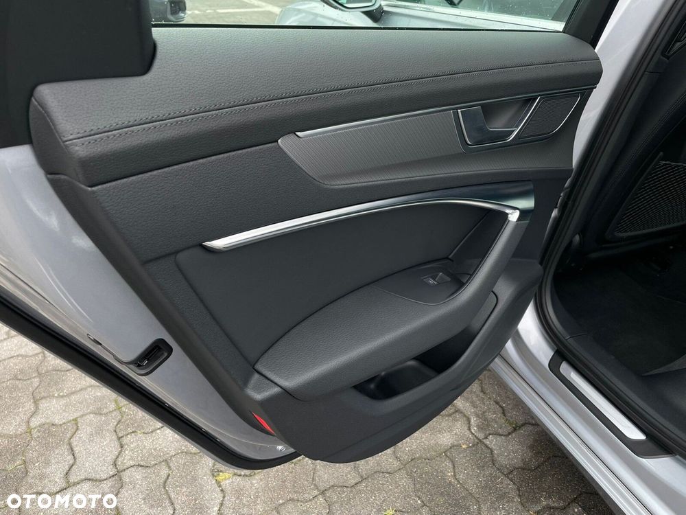 Audi A6 Avant - 11