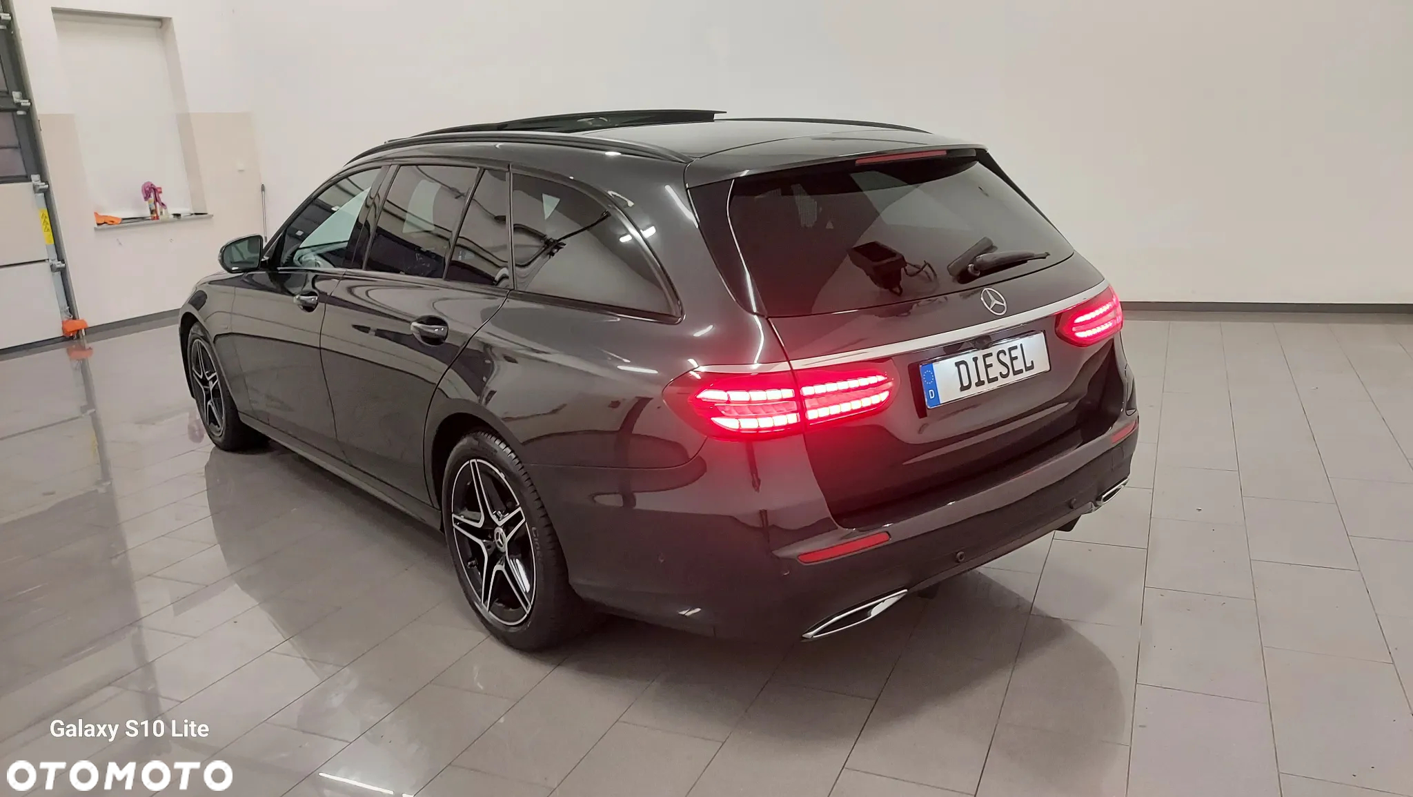 Mercedes-Benz Klasa E 300 de 9G-TRONIC - 4