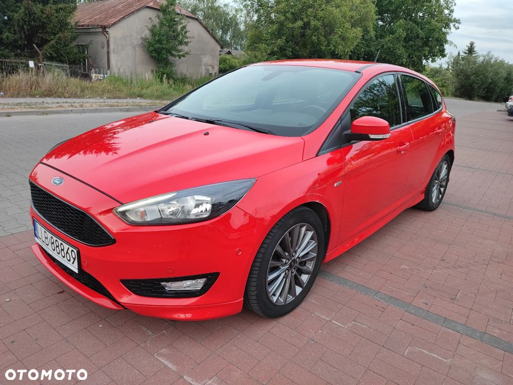 Ford Focus 1.5 EcoBoost ST-Line - 1