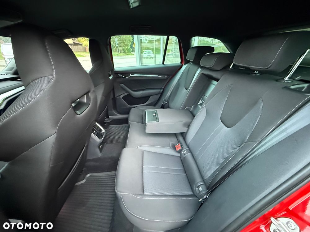 Skoda Octavia 2.0 TDI 4x4 Sportline DSG - 7