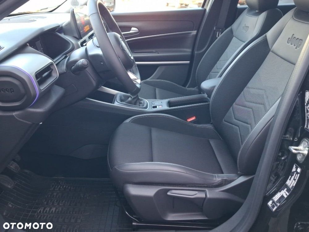 Jeep Avenger 1.2 GSE T3 Summit FWD - 11