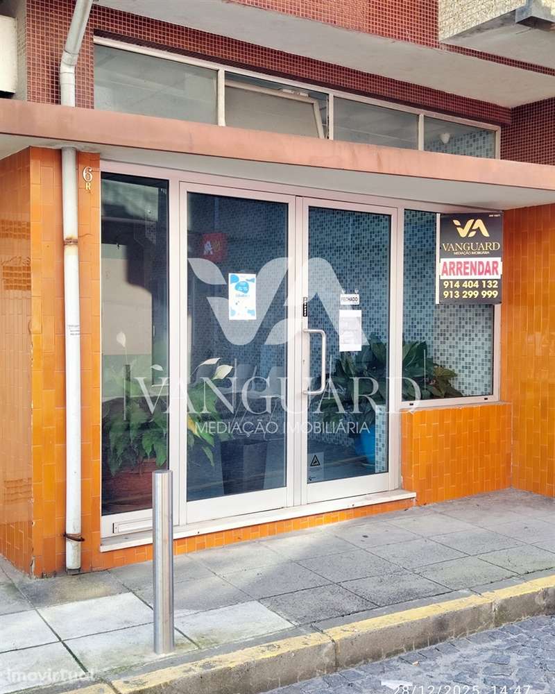 Loja Comercial - Arrendamento Póvoa de Varzim centro - Junto à Igreja - Grande imagem: 2/5