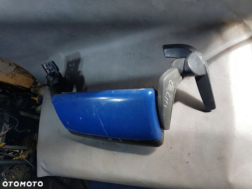 LUSTERKO LEWE KOMPLETNE NIEBIESKIE MAN TGX EURO 5 EURO 6 - 2
