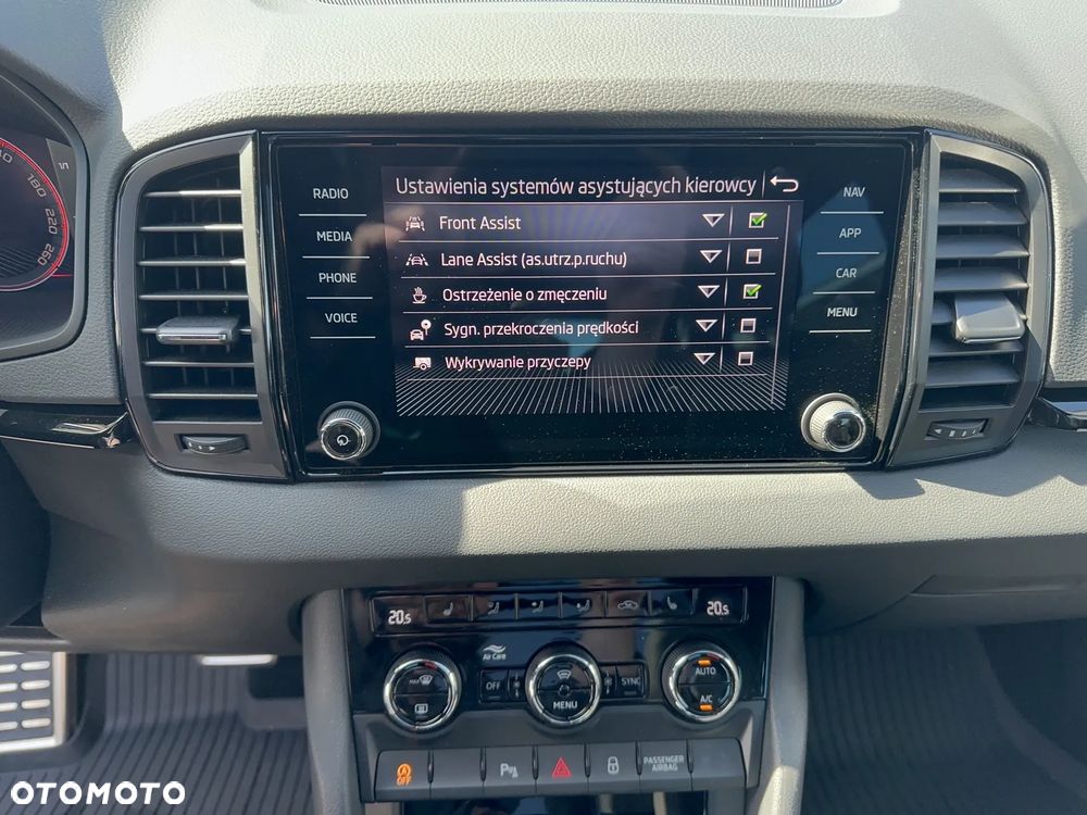 Skoda Karoq 1.5 TSI ACT Sportline DSG - 23