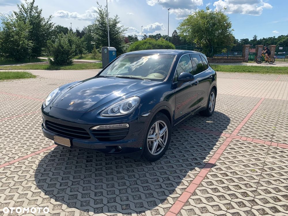Porsche Cayenne - 4