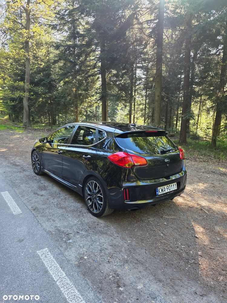 Kia Ceed 1.6 T-GDI GT L - 12
