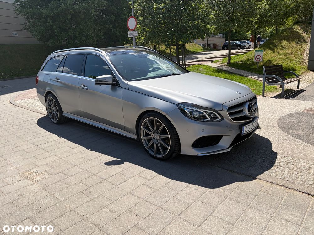 Mercedes-Benz Klasa E 300 BlueTec Hybrid - 1